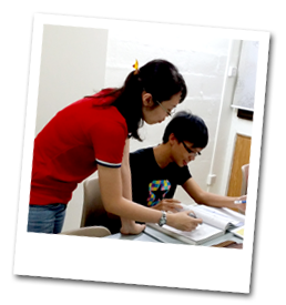 Maximum of 4 students a group ensures that each student will get maximum personal attention during each lesson